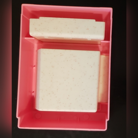 BARBIE LOVE 'N CARE VET PET CENTER SET #67597 MATTEL 1996 Replacement dresser - Picture 2 of 7